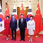문 대통령 중국 방문…“한·중 관계 새시대 열었다”