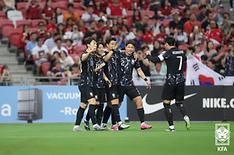 Korea makes final WC qualifiers with 7-0 win over Singapore