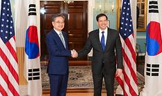 FM holds his 1st talks with US, reaffirms goal of nuke-free N. Korea