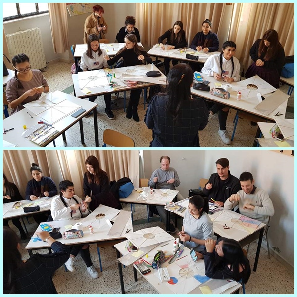 다문화반과 성인반 학생들도 삼일절의 의미를 학습하고 한국의 평화통일을 기원하는 마음으로 정성껏 연을 만들어보았습니다.