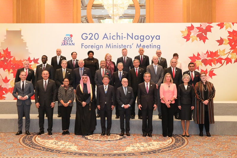 강경화 외교부 장관은 11.22(금)-23(토)간 일본 나고야에서 개최된 G20 외교장관회의에 참석하였습니다.