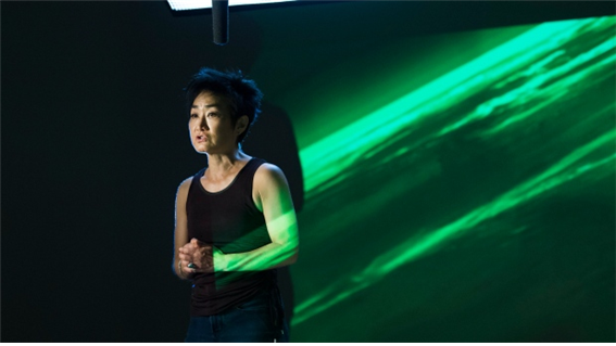 세계 기후 변화에 대한 목소리를 높이고 있는 배우, '진윤'의 모습 - 출처 : CTV 제공