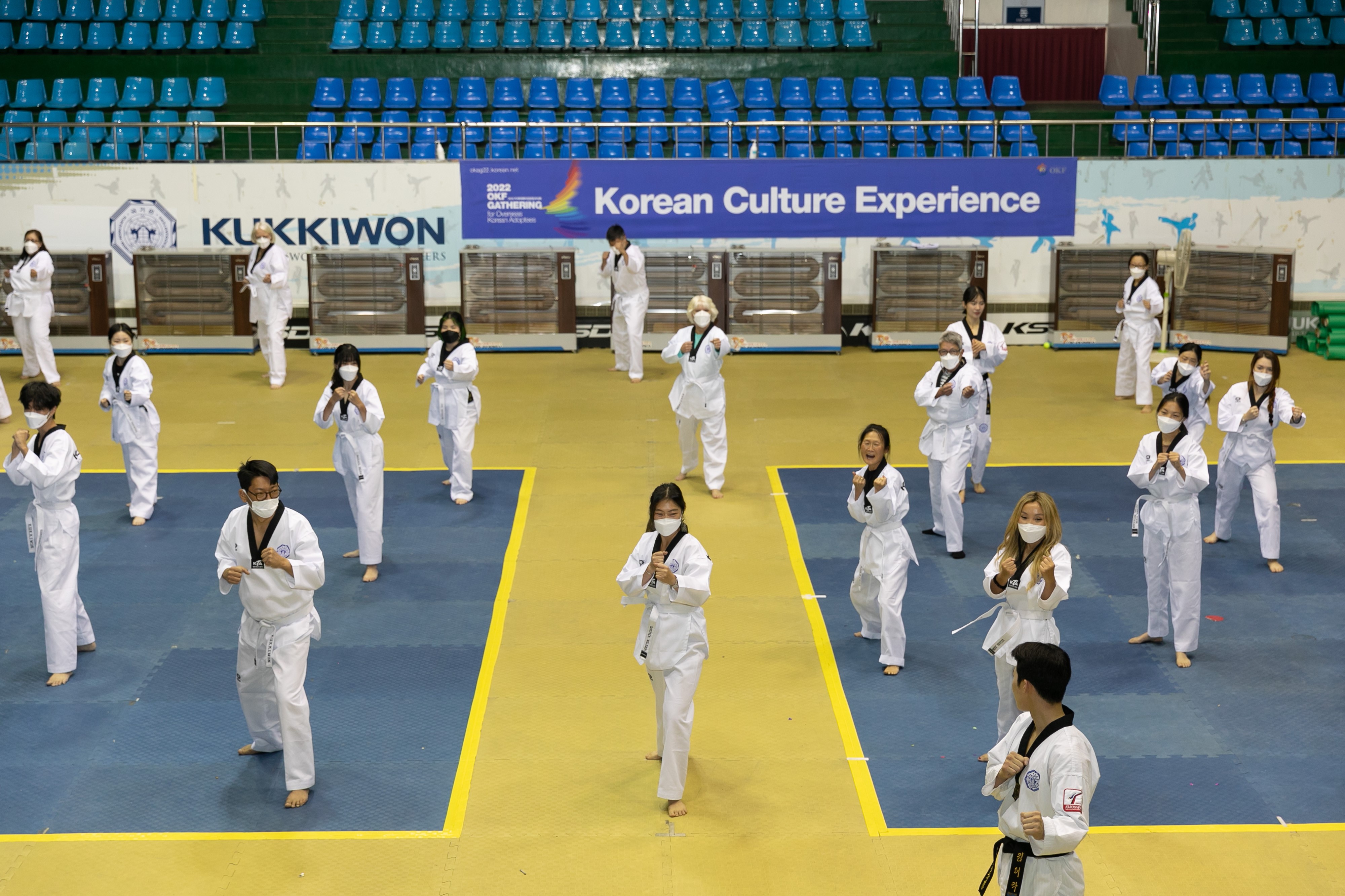 [K-Sport] Adoptee participants experiencing Taekwondo, Korea’s traditional martial art, to learn the spirit and valor of the Korean people