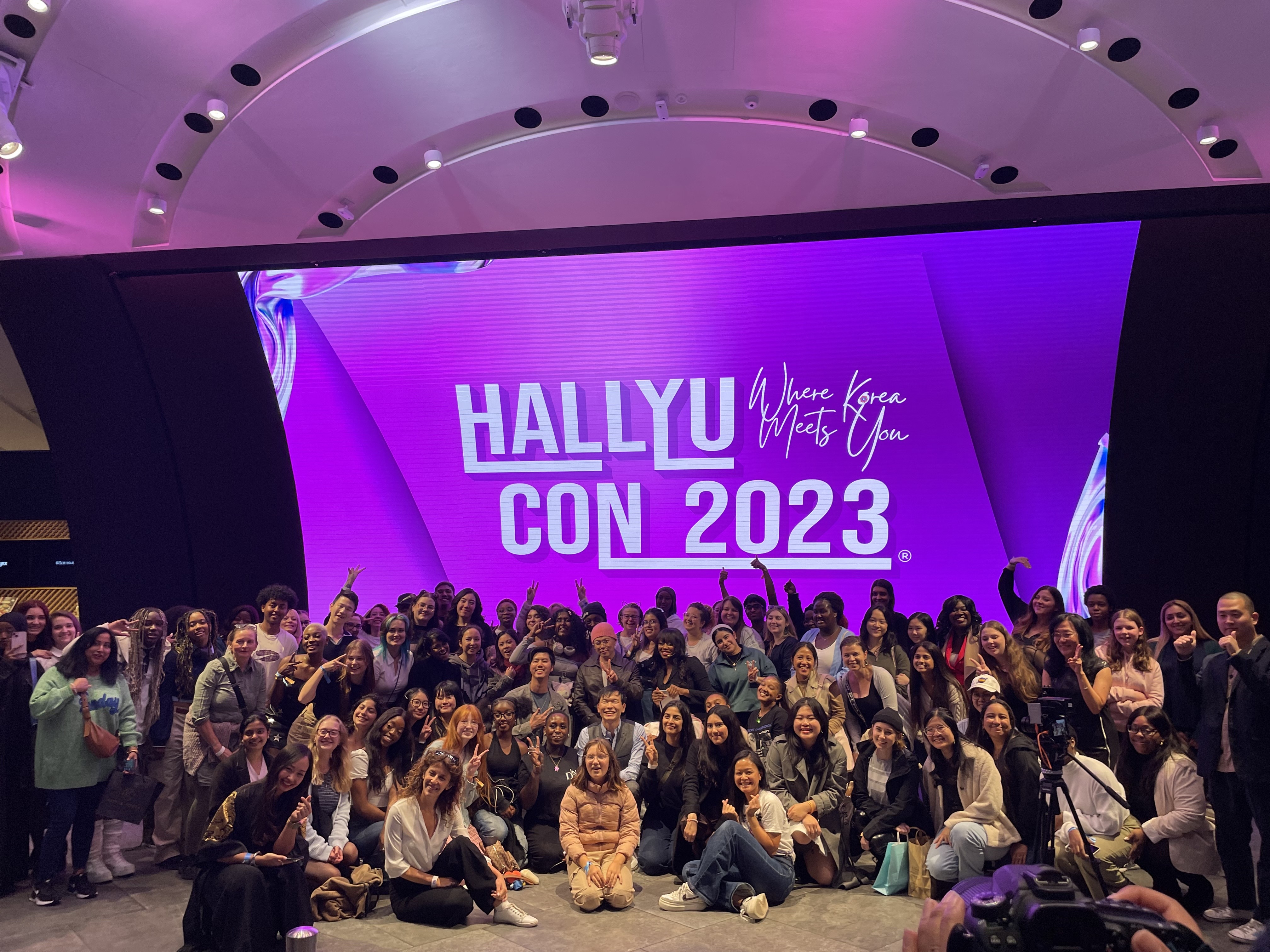 < '한류콘 2023(Hallyu-Con 2023)' 행사 후 기념 촬영 - 출처: 통신원 촬영 >