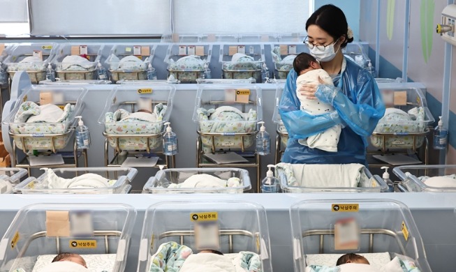 No. of births in 2025 breaks 15-year high at 254,500: data